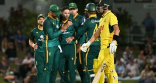 অস্ট্রেলিয়াকে ৯৮ রানে হারালো দক্ষিণ আফ্রিকা