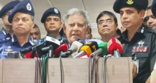 চট্টগ্রাম বন্দরে প্রতিদিন দুই থেকে আড়াই কোটি টাকার চাঁদাবাজি হয়: নৌ উপদেষ্টা